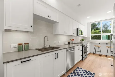2106 NE 85th Street Seattle WA 98115