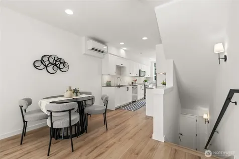 2106 NE 85th Street Seattle WA 98115