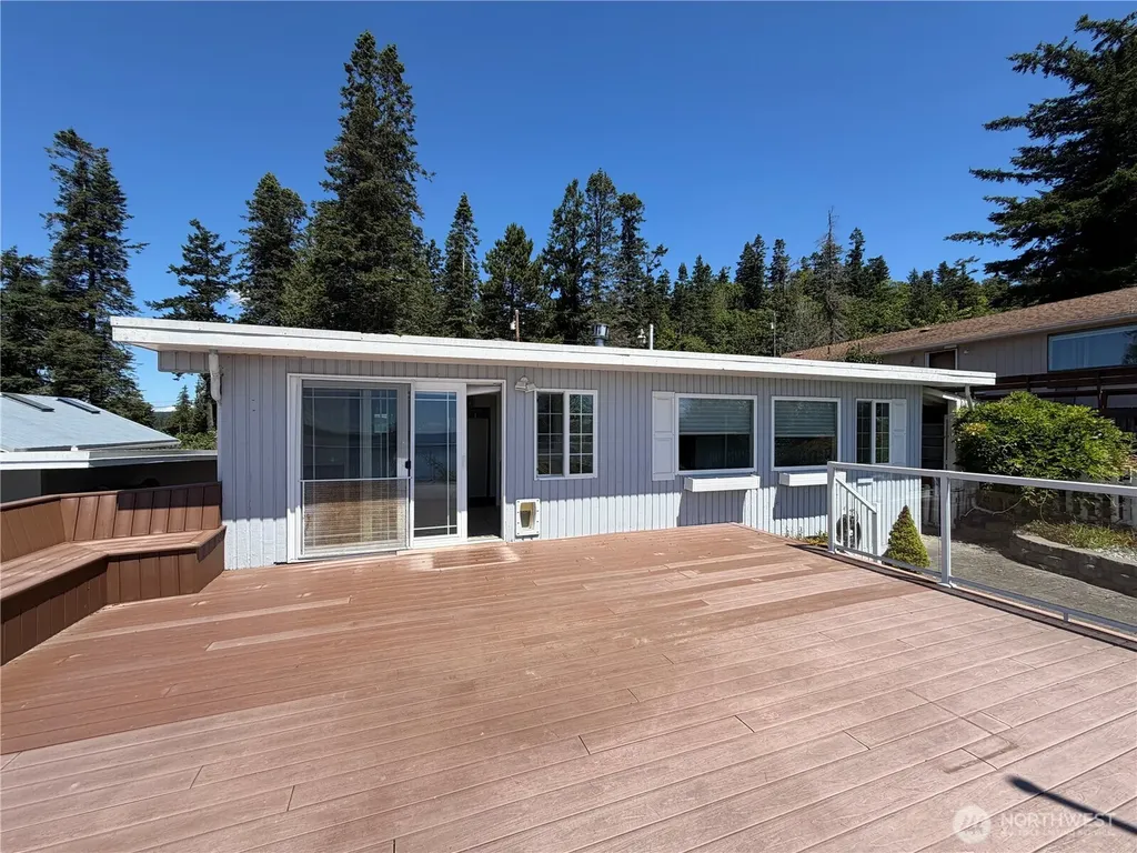 2814 Mission Beach Heights Road Tulalip WA 98271