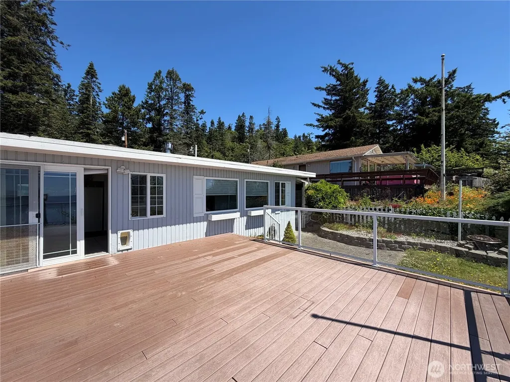 2814 Mission Beach Heights Road Tulalip WA 98271
