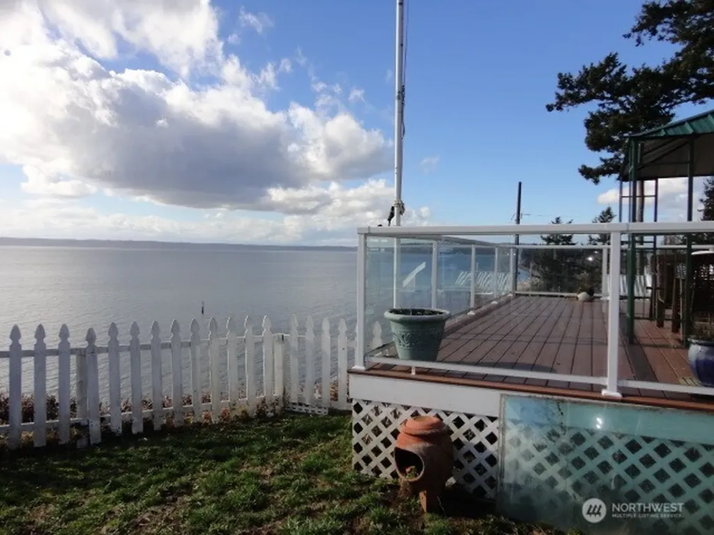 2814 Mission Beach Heights Road Tulalip WA 98271