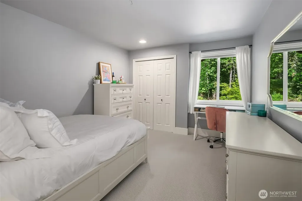 8512 213th Place NE Redmond WA 98053