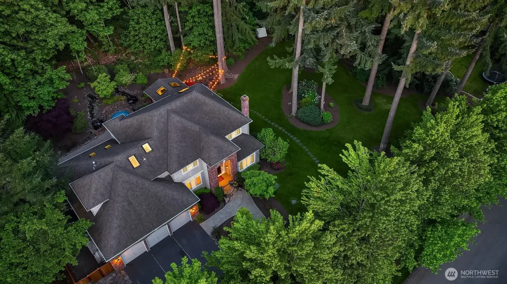 8512 213th Place NE Redmond WA 98053