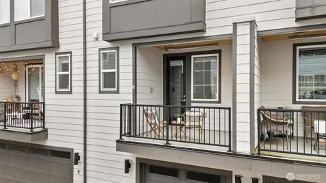 18875 67th Drive NE Kenmore WA 98028