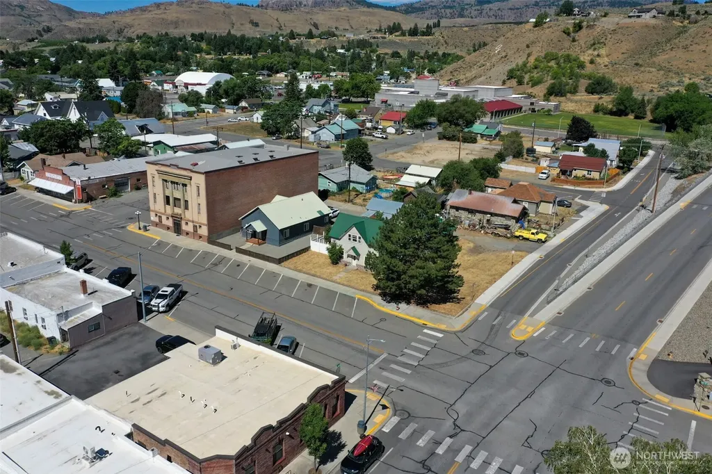 112 3rd Avenue S Okanogan WA 98840