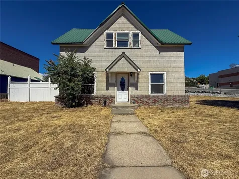 112 3rd Avenue S Okanogan WA 98840