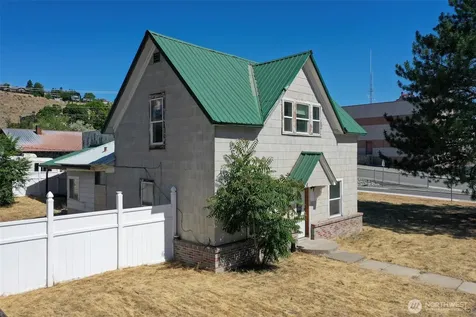 112 3rd Avenue S Okanogan WA 98840
