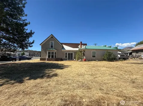 112 3rd Avenue S Okanogan WA 98840