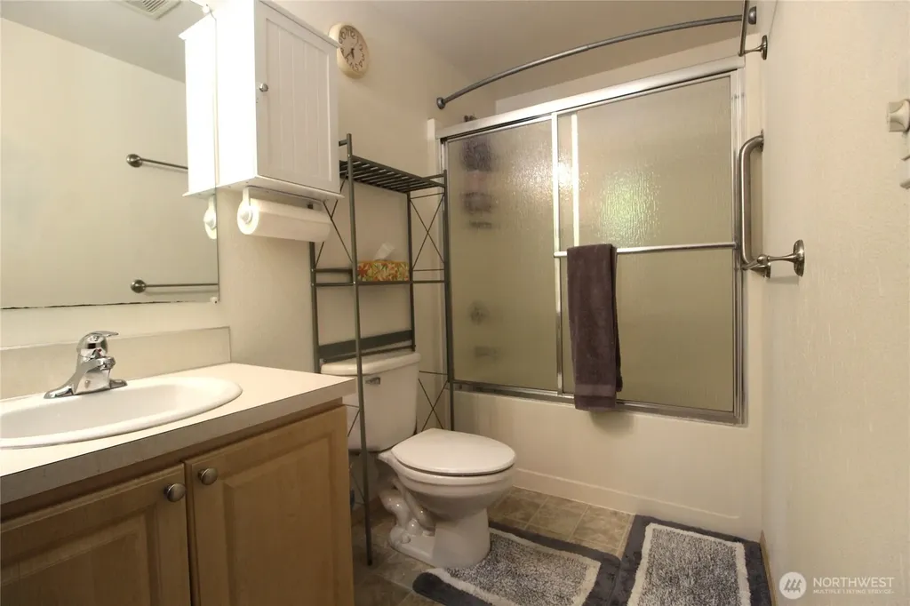 41 W Elma Hicklin Road Mccleary WA 98557