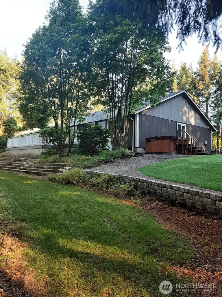 41 W Elma Hicklin Road Mccleary WA 98557