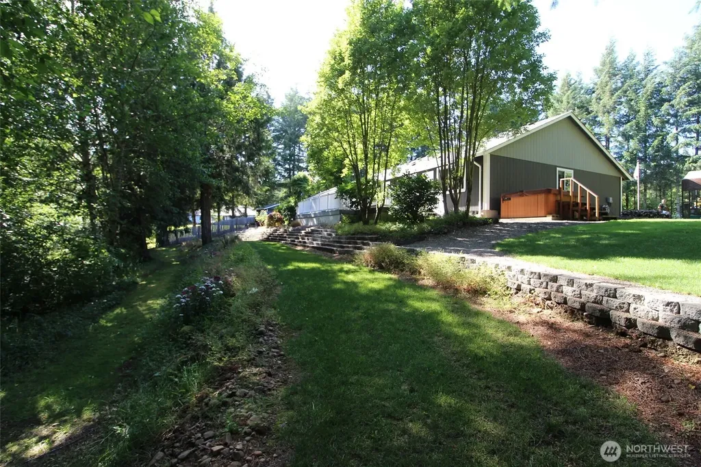 41 W Elma Hicklin Road Mccleary WA 98557