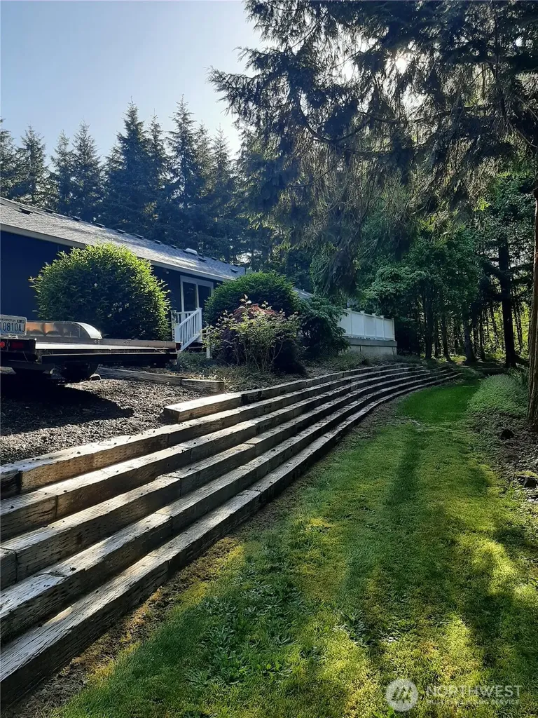 41 W Elma Hicklin Road Mccleary WA 98557