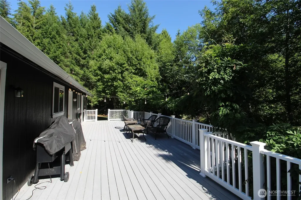 41 W Elma Hicklin Road Mccleary WA 98557