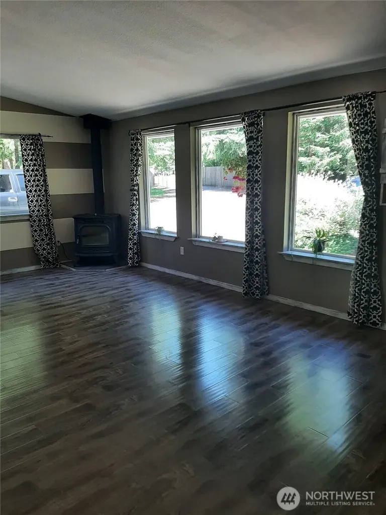41 W Elma Hicklin Road Mccleary WA 98557