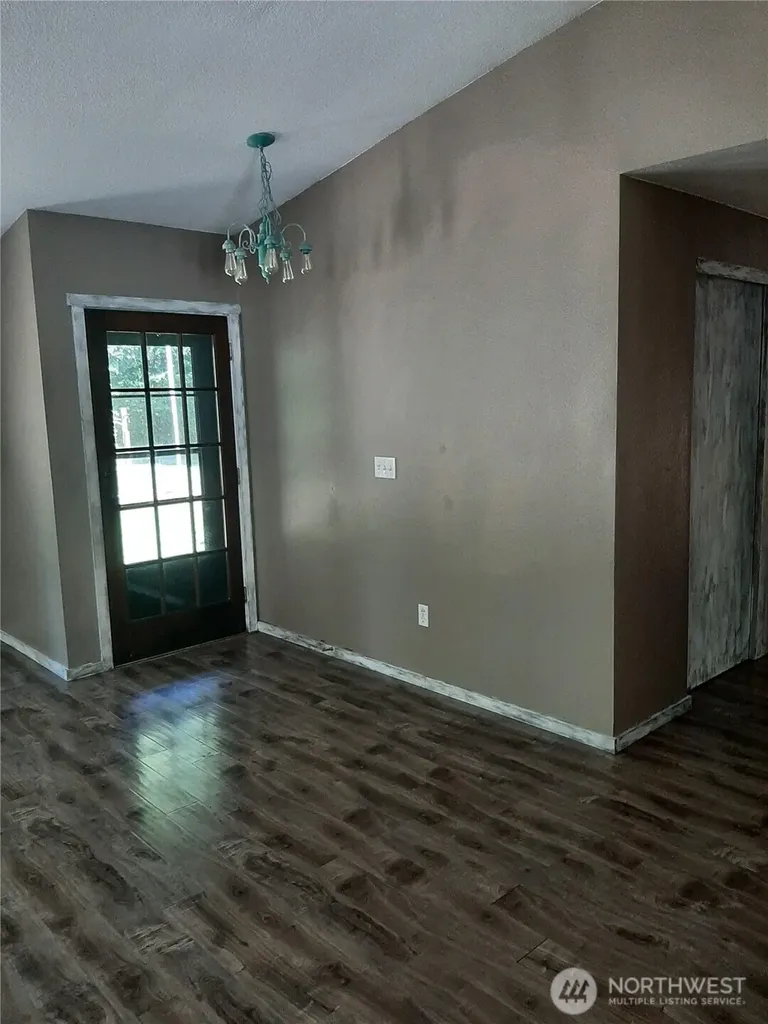 41 W Elma Hicklin Road Mccleary WA 98557