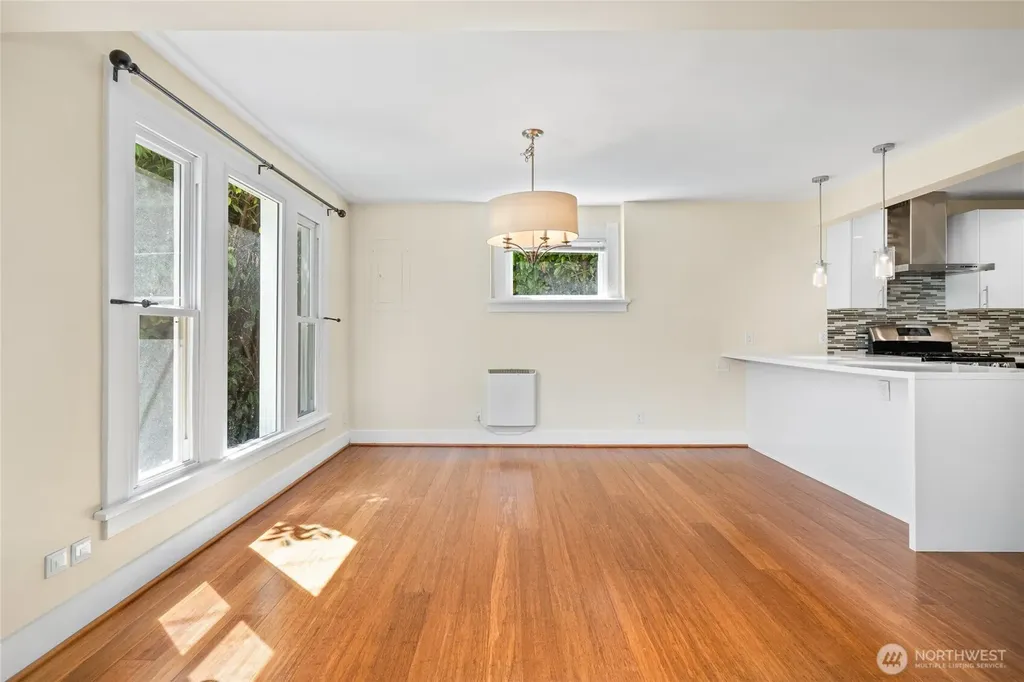 1443 22nd Avenue Seattle WA 98122