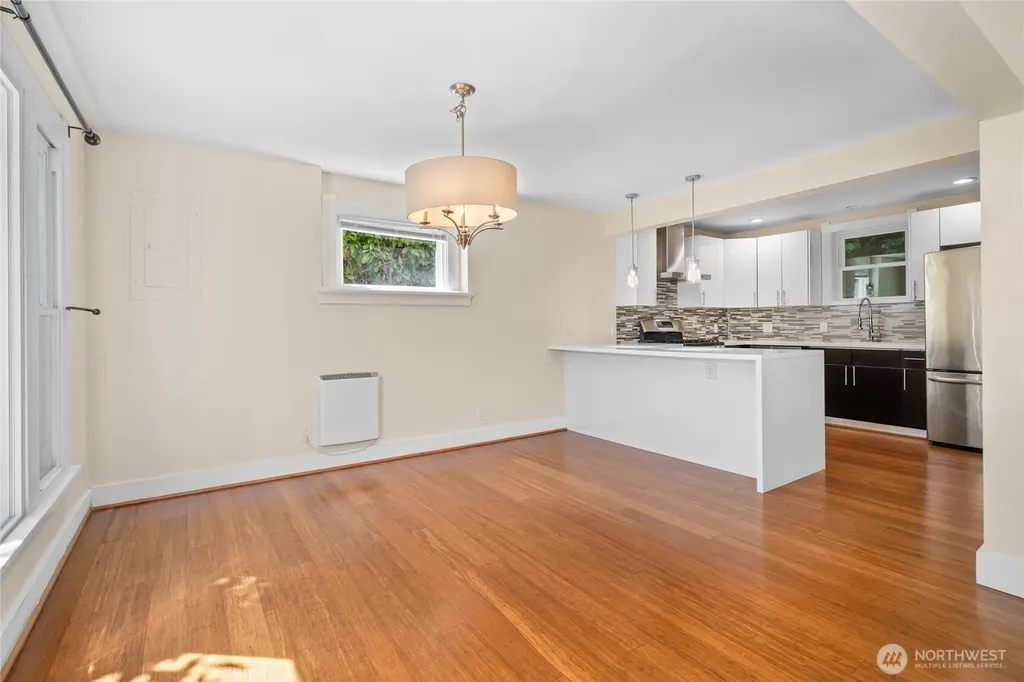 1443 22nd Avenue Seattle WA 98122