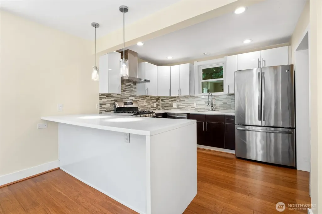 1443 22nd Avenue Seattle WA 98122