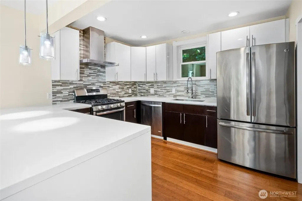 1443 22nd Avenue Seattle WA 98122
