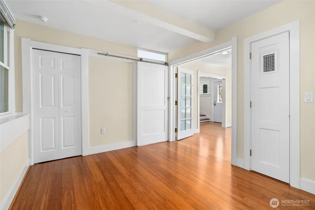 1443 22nd Avenue Seattle WA 98122