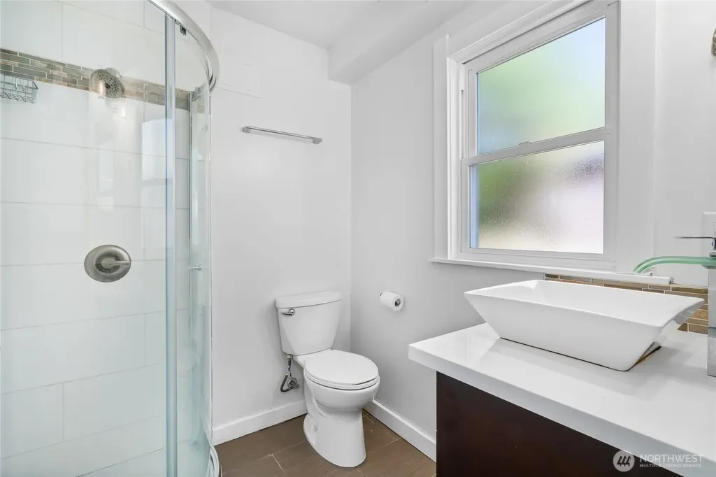 1443 22nd Avenue Seattle WA 98122