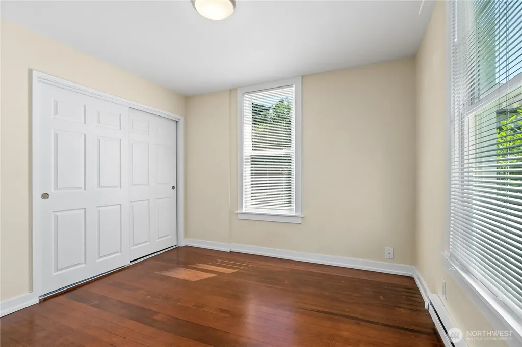 1443 22nd Avenue Seattle WA 98122