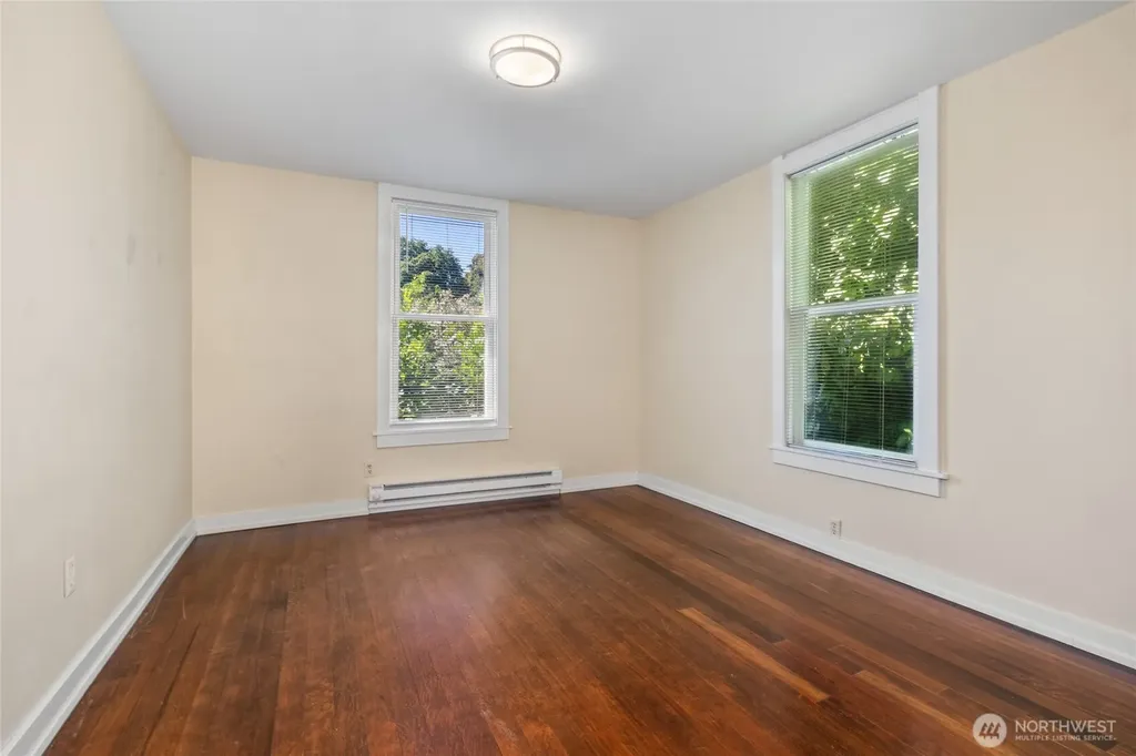 1443 22nd Avenue Seattle WA 98122