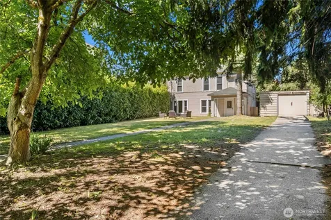 1443 22nd Avenue Seattle WA 98122