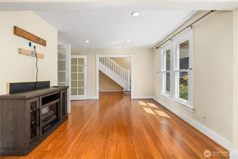 1443 22nd Avenue Seattle WA 98122