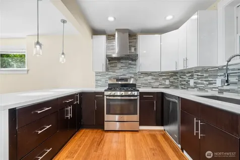 1443 22nd Avenue Seattle WA 98122