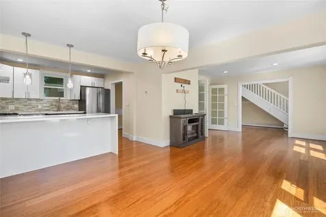 1443 22nd Avenue Seattle WA 98122