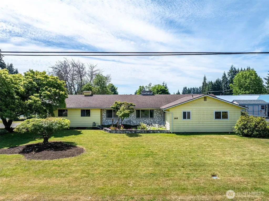 3412 Russell Road Centralia WA 98531