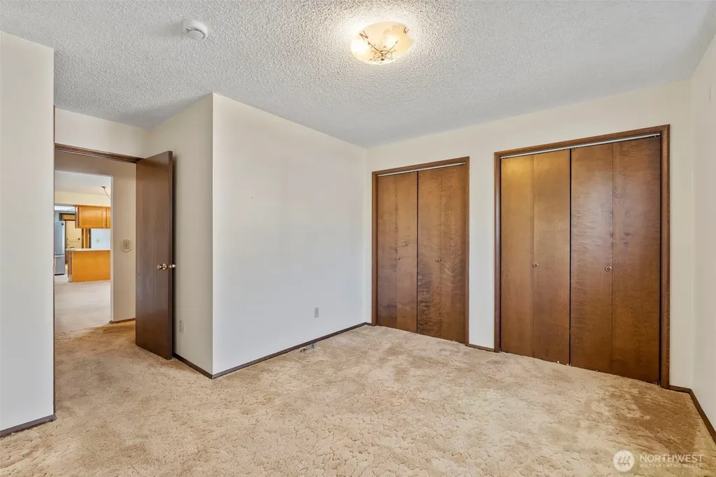 3412 Russell Road Centralia WA 98531