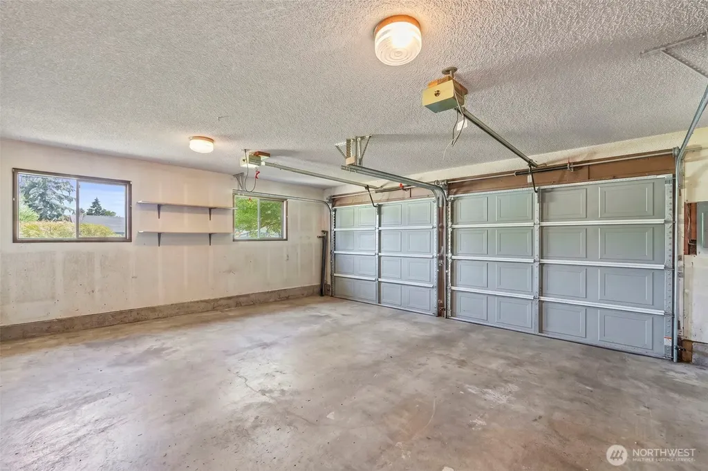 3412 Russell Road Centralia WA 98531