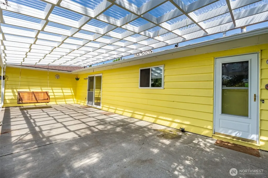 3412 Russell Road Centralia WA 98531