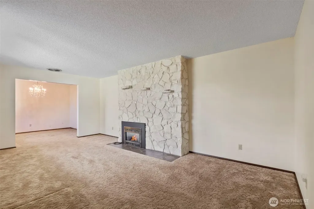 3412 Russell Road Centralia WA 98531