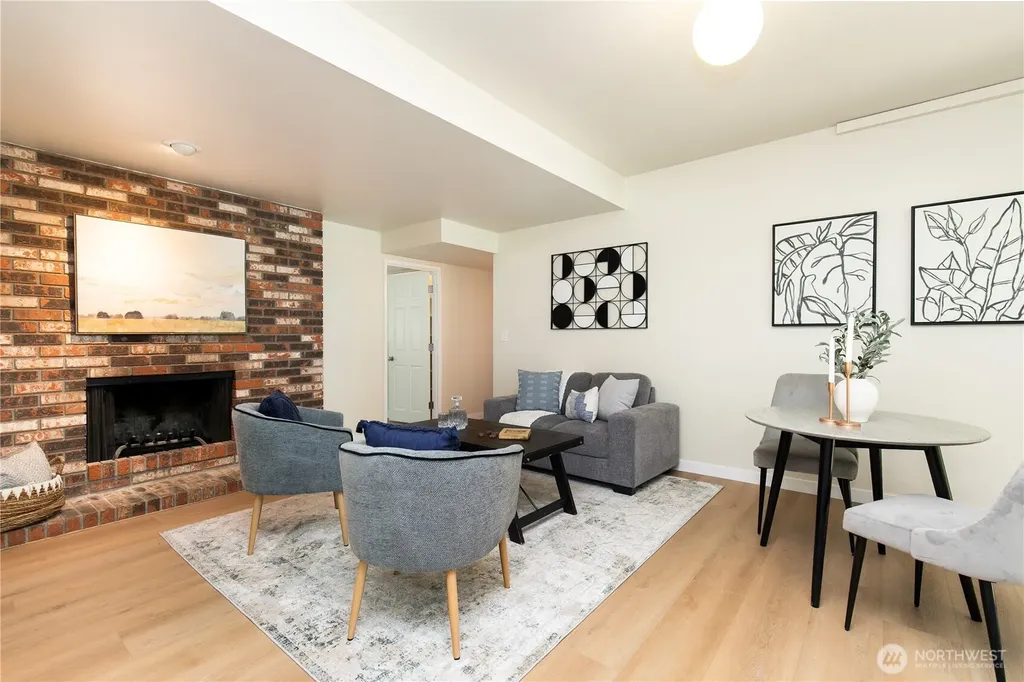 7235 87th Avenue SE Mercer Island WA 98040