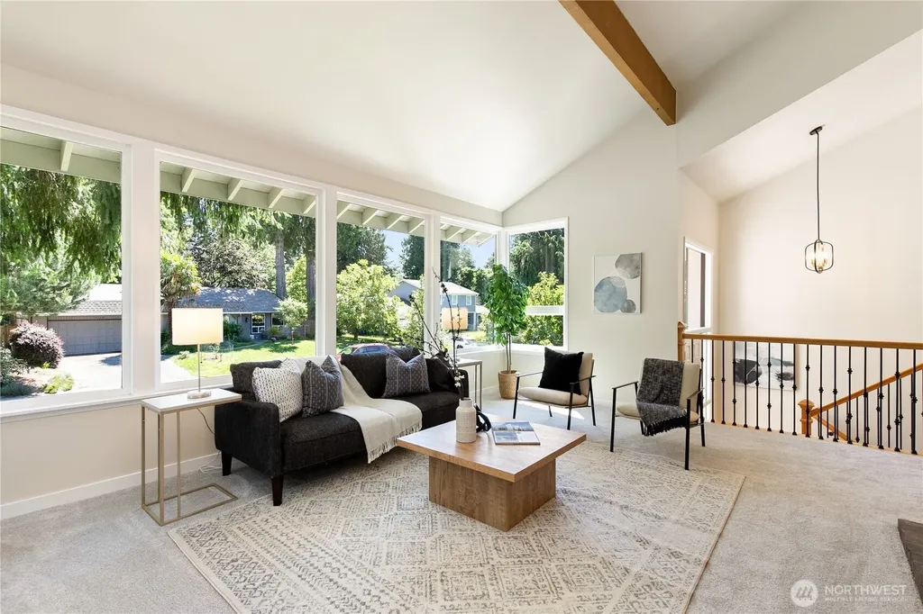 7235 87th Avenue SE Mercer Island WA 98040