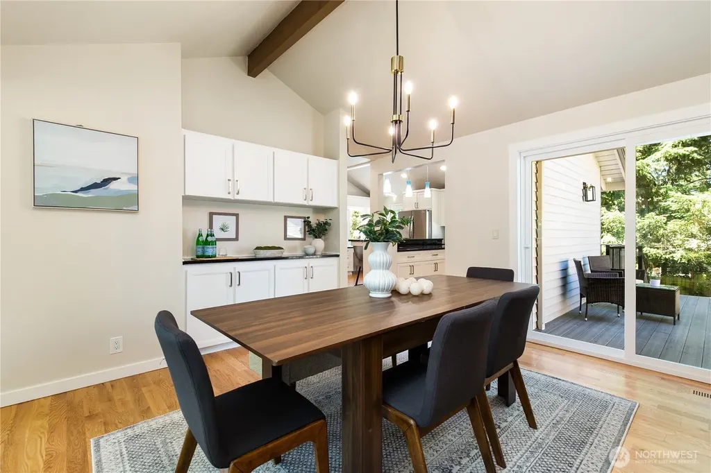 7235 87th Avenue SE Mercer Island WA 98040