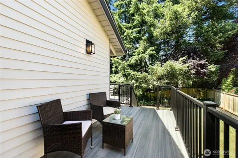 7235 87th Avenue SE Mercer Island WA 98040