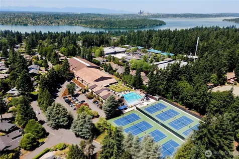 7235 87th Avenue SE Mercer Island WA 98040