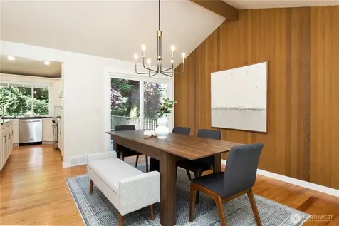 7235 87th Avenue SE Mercer Island WA 98040