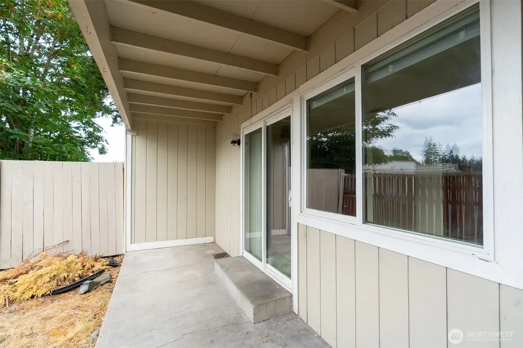 5607 76th Street W Lakewood WA 98499