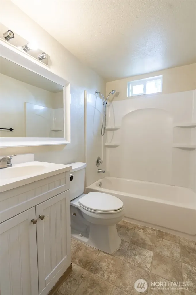5607 76th Street W Lakewood WA 98499