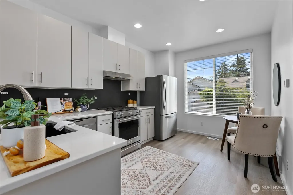 10406 Holly Drive Everett WA 98204
