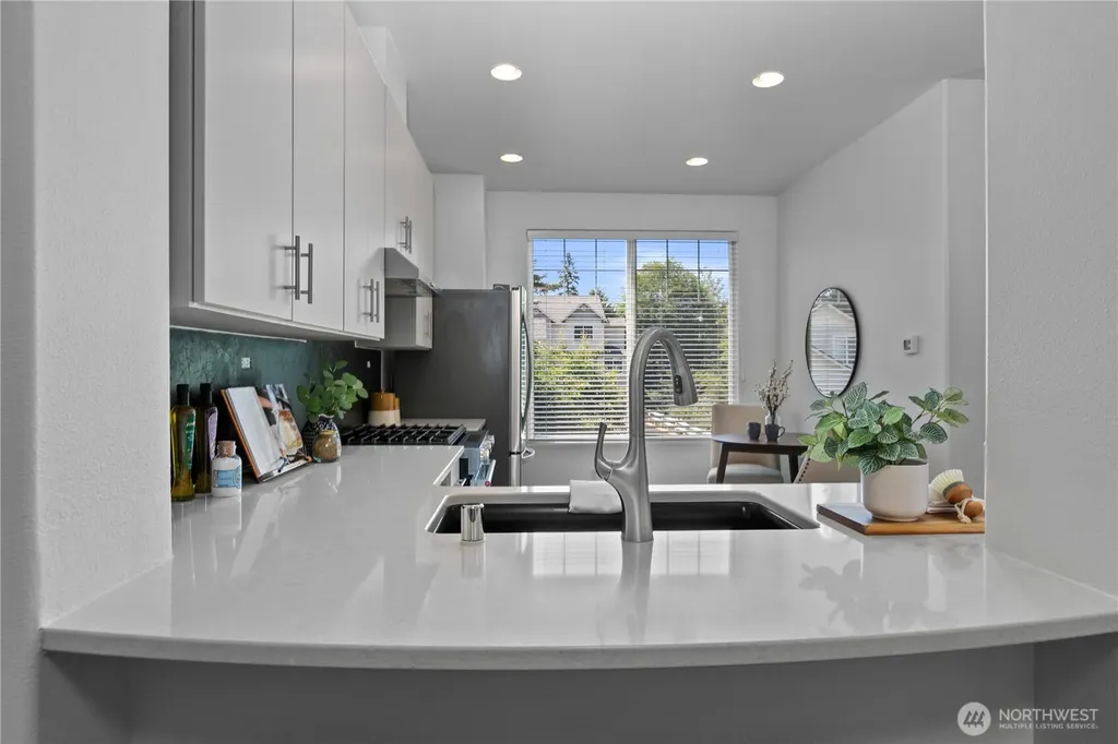 10406 Holly Drive Everett WA 98204