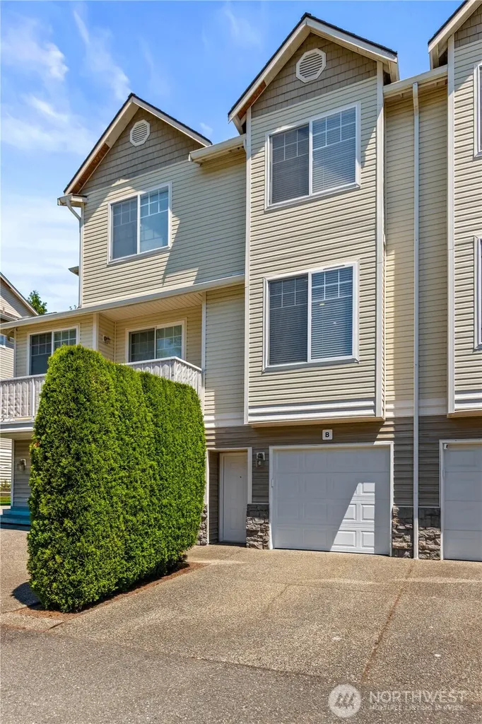 10406 Holly Drive Everett WA 98204