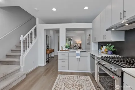 10406 Holly Drive Everett WA 98204