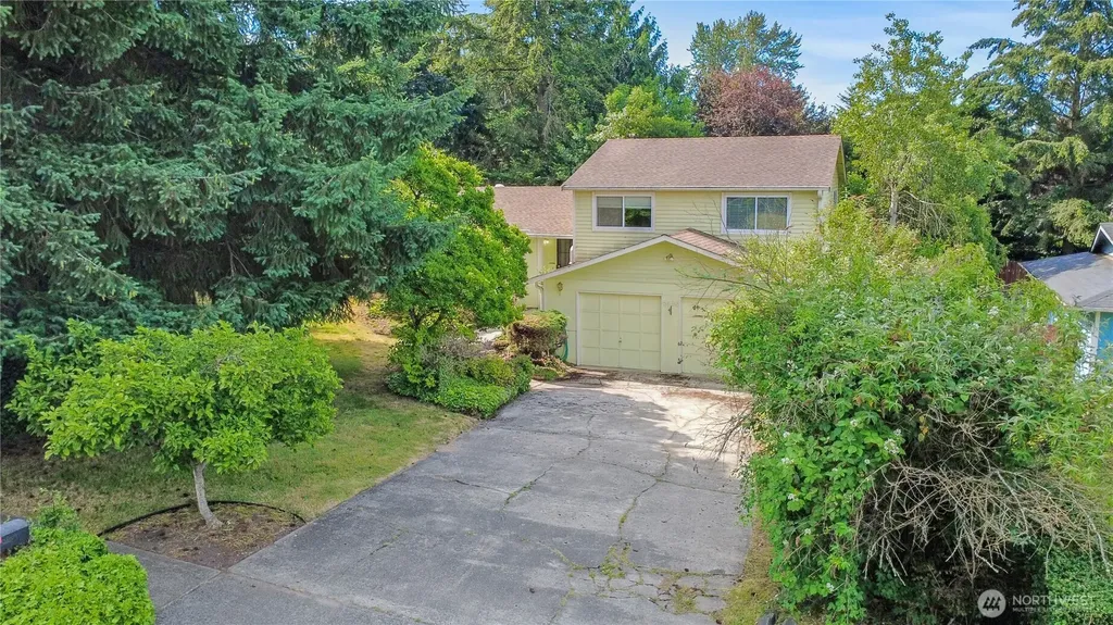 2704 24th Avenue Ct SE Puyallup WA 98374