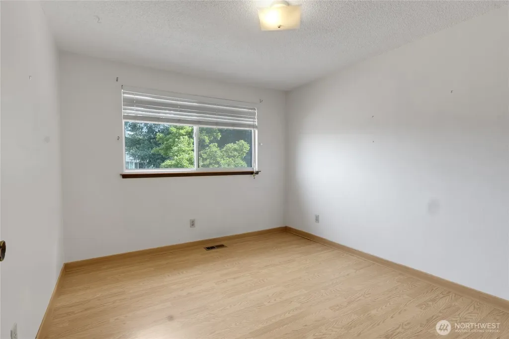 2704 24th Avenue Ct SE Puyallup WA 98374